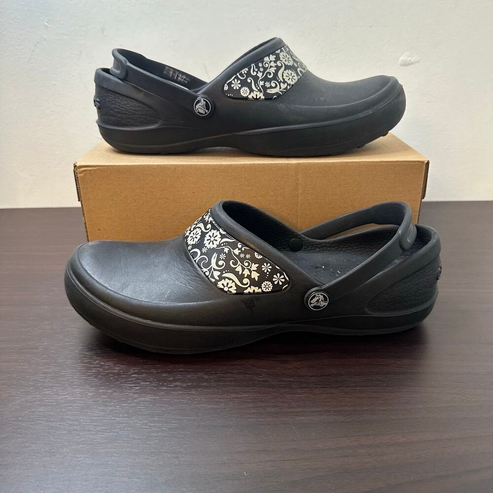 Crocs Mercy Floral Black Clogs Sz 10, Closed Toe Work Slip Resistant Waterproof